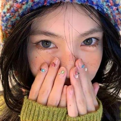 素昧平生的两人